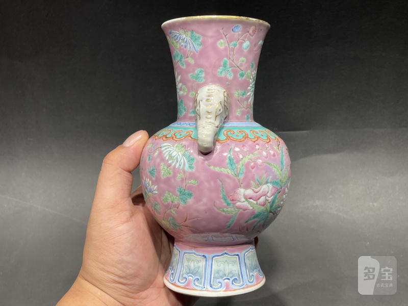 清光绪 宫粉地粉彩花鸟纹象耳尊一对 - 图5